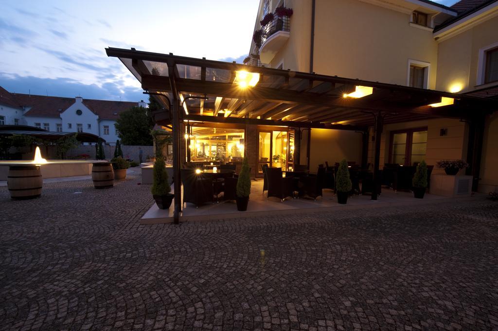 Hotel Princess Lednice Kültér fotó