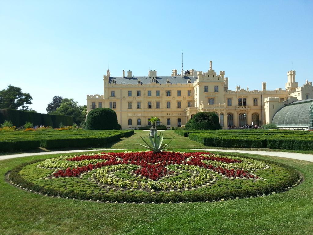 Hotel Princess Lednice Kültér fotó